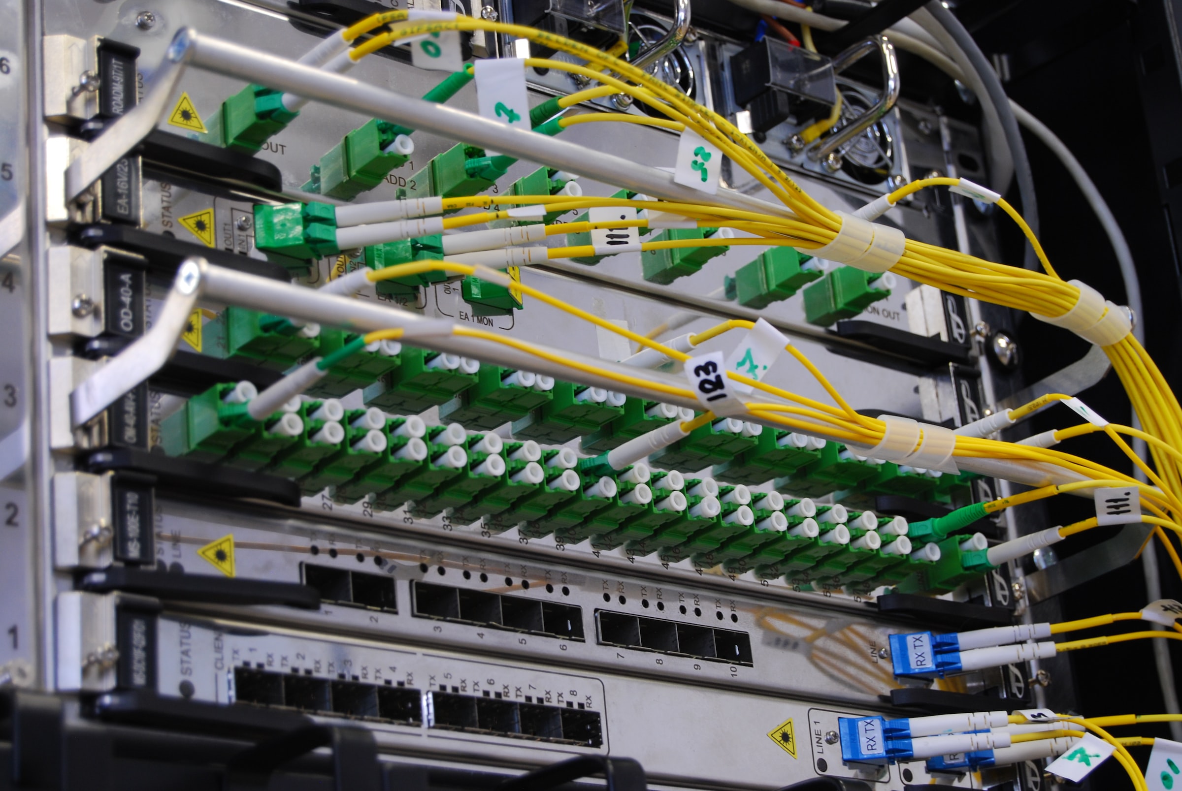 Fiber Aggregation Switches